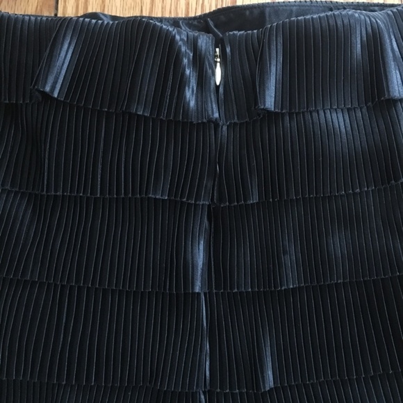 Express Ruffled Dress - Picture 3 of 4